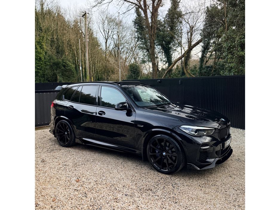 2021 BMW X5 2021 (212)  BMW X5 45E MSPORT 390BHP €46,999