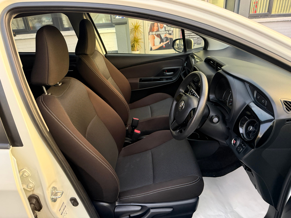 2020 Toyota Yaris  €13,290