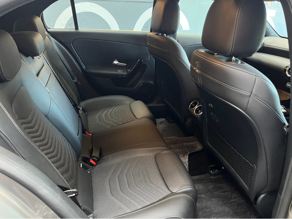 2019 Mercedes-Benz A Class €22950! 2019 MERCEDES-BENZ A CLASS A200D 2.0 AUTOMATIC / CRUISE CONTROL / REVERSE CAMERA / ELECTRIC MEMORY & HEATED SEATS / PADDLE SHIFTERS / APPLE CARPLAY €22,950