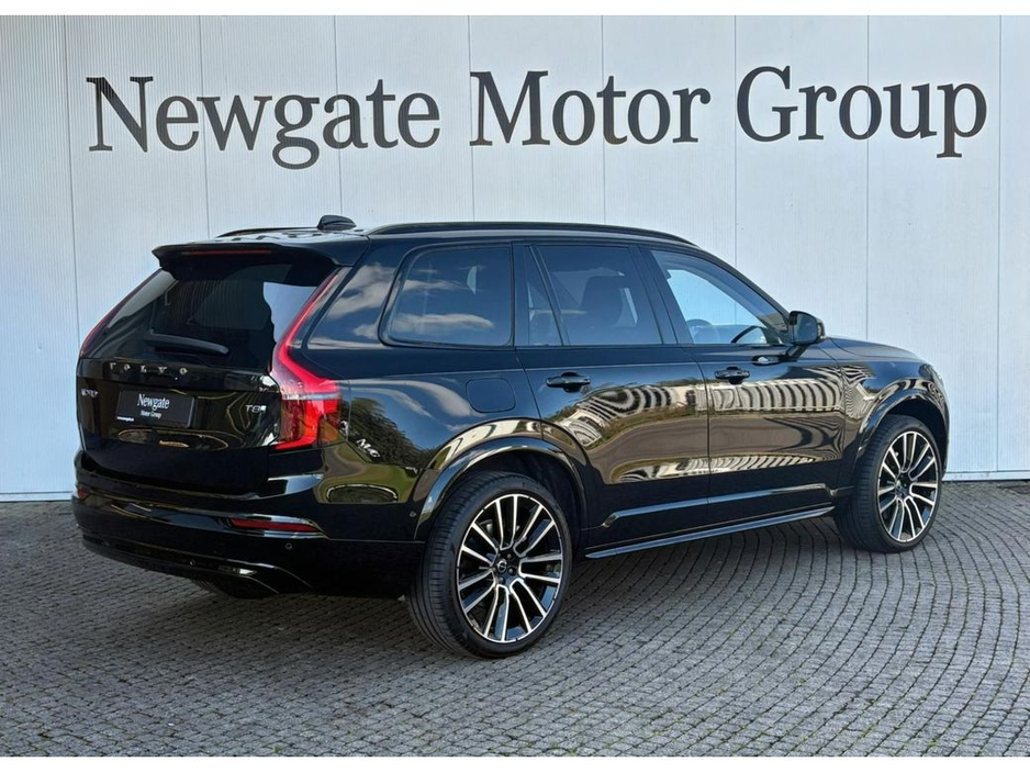 2025 Volvo XC90 T8 ULTRA DARK AWD