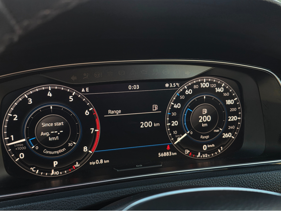 2019 Volkswagen Golf FULL CREAM LEATHER SEATS  ELECTRIC HEATED SEATS SAT NAV PACK - VIRTUAL CLOCKS -REVERSE CAMERA - NAVIGATION - CARPLAY - ANDROID AUTO- BLIND SPOT REAR TRAFFIC ASSIST - DISCOVER PRO €21,950