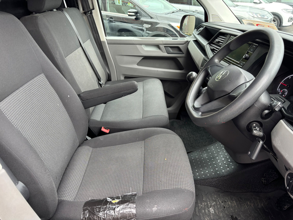 2021 Volkswagen Transporter  €14,595