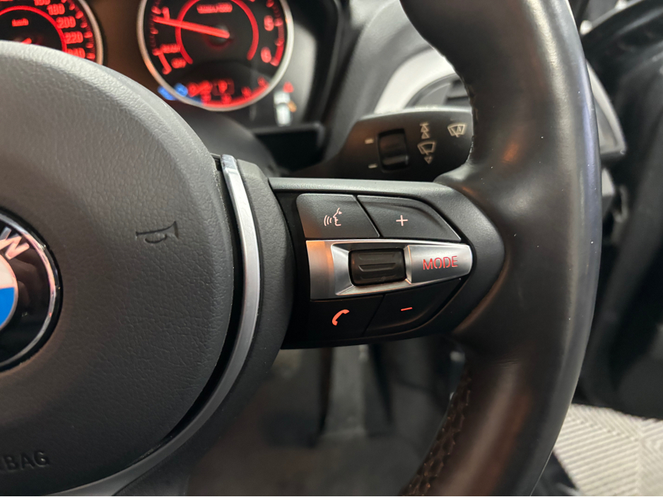 2017 BMW 1 Series BMW 1 SERIES 118D M-SPORT AUTO*DRIVE MODES*REVERSE CAMERA*KEYLESS ENTRY & START*BLUETOOTH AUDIO*FINANCE AVAILABLE TRADE INS WELCOMEi