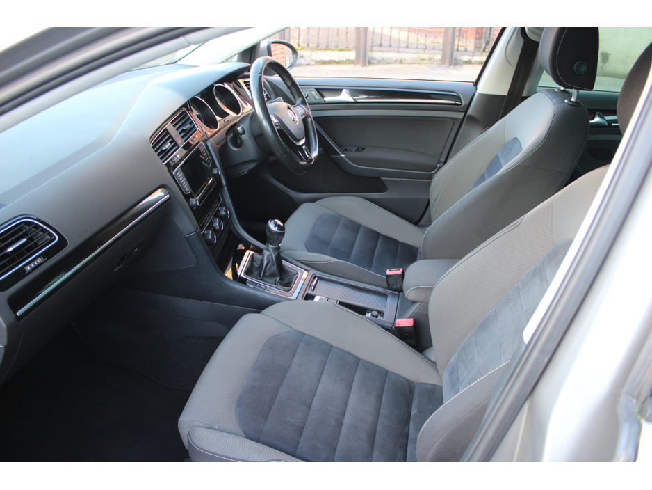 2013 Volkswagen Golf SOLD