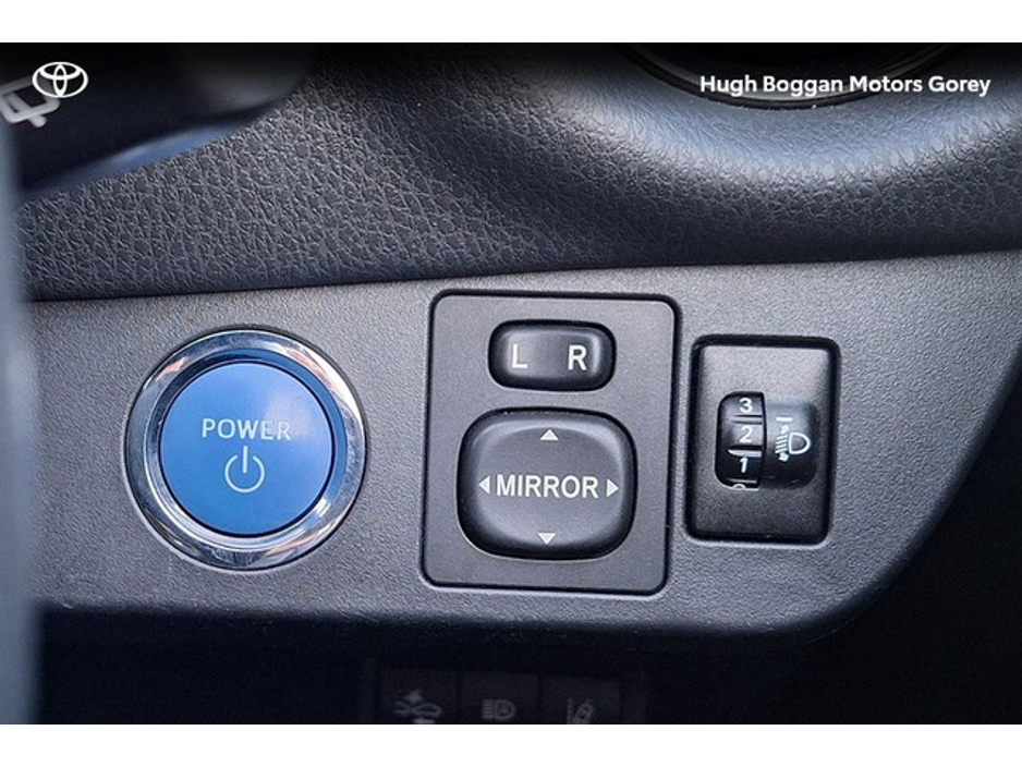 2018 Toyota Yaris 1.5 VVT-I CVT DESIGN 5DR AUTO €17,950