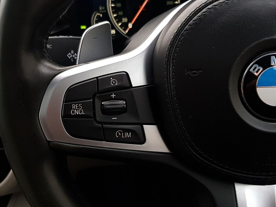 2017 BMW 5 Series 520d M Sport €29,995