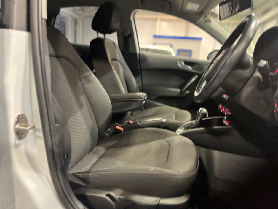 2015 Audi A1 DBA-8XCHZ 3DR €12,950