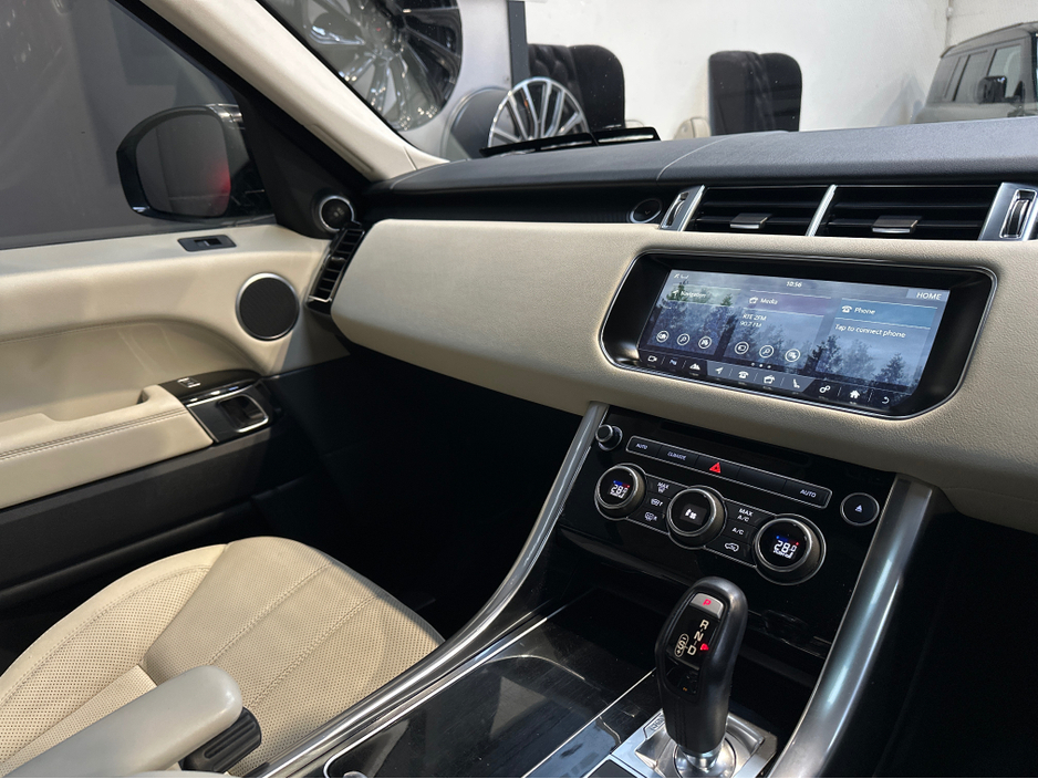 2017 Land Rover Range Rover Sport 3.0 MY17 SDV6 DYNAMICS HSE €29,950