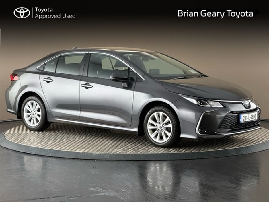 2023 Toyota Corolla HYBRID LUNA SALOON €27,950