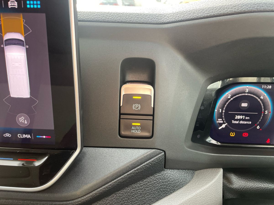 2025 Volkswagen Crafter  €39,975