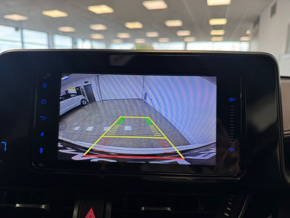 2018 Toyota C-HR 1.8 HYBRID LUNA €17,350