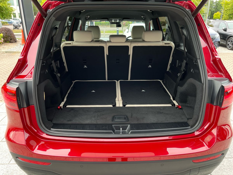 2025 Mercedes-Benz GLB 200D Progressive Line 7 Seater SUV *Saving €12,134 from New* €59,950