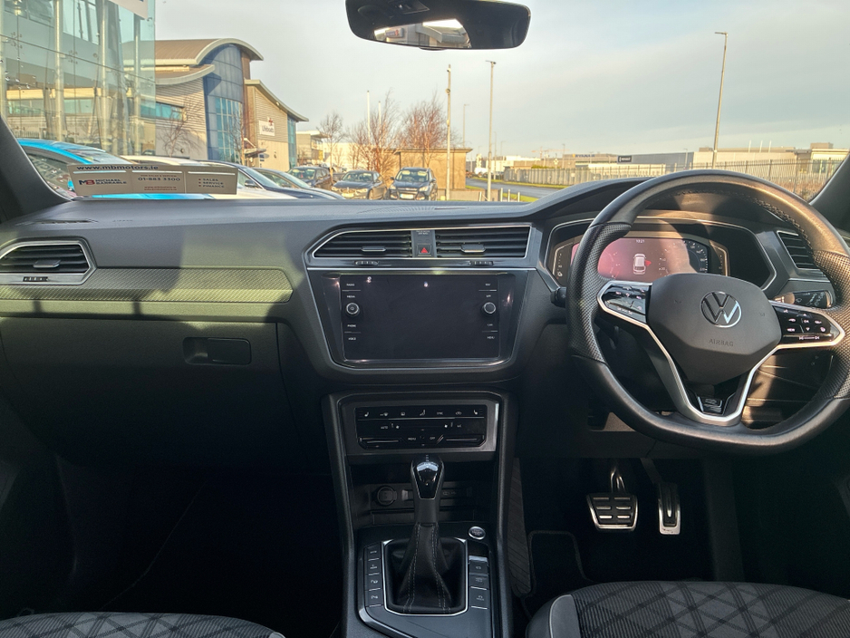 2022 Volkswagen Tiguan R-LINE 1.4 TSI PHEV 2 245HP 5DR