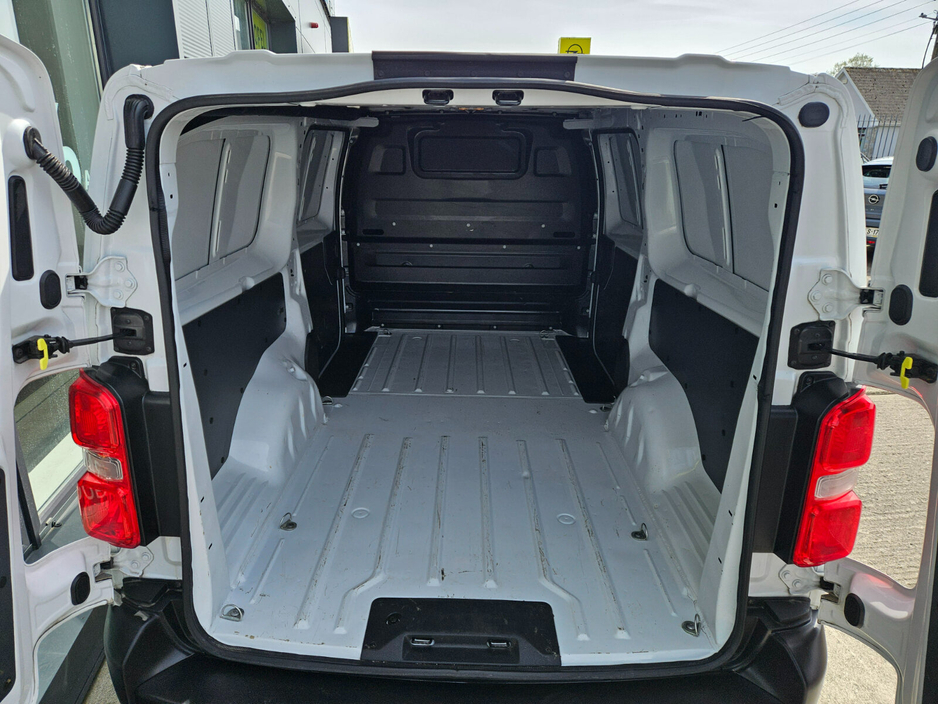 2023 Opel Vivaro  €22,000