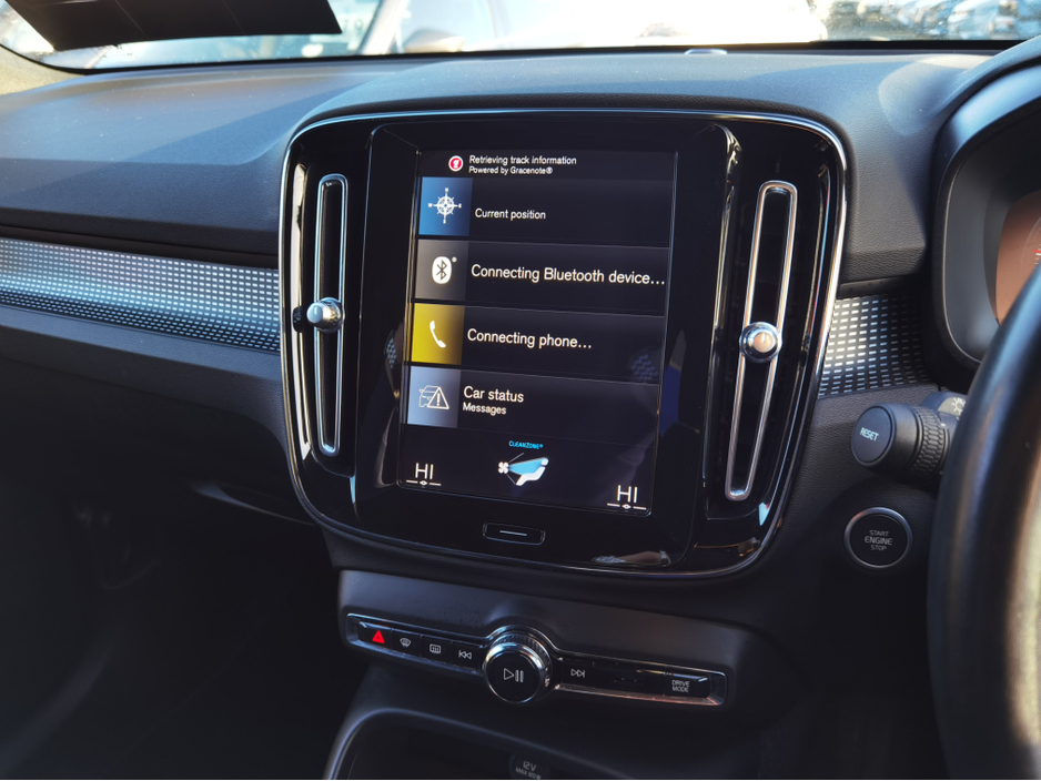 2022 Volvo XC40 1.5 RECHARGE T5 R-DESIGN AUTOMATIC PETROL PLUG-IN HYBRID - FINANCE AVAILABLE - CALL US TODAY ON 01 492 6566 OR 087-092 5525 €28,950