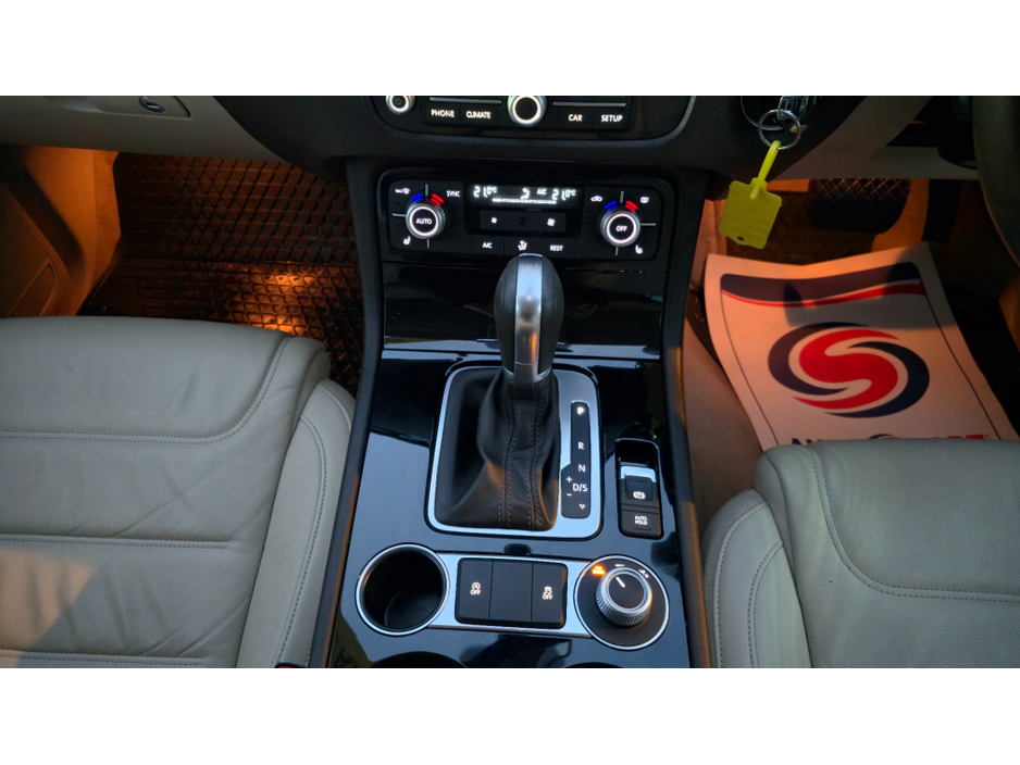 2015 Volkswagen Touareg CV 3.0 TDI 262BHP V6 5 SEATS €24,500