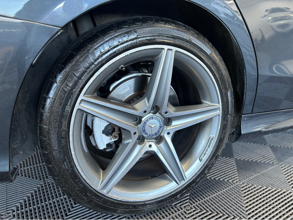 2016 Mercedes-Benz C Class MERCEDES BENZ C CLASS AMG LINE PREMIUM 4DR AUTO*PANORAMIC SUNROOF*HEATED BLACK LEATHER ELECTRIC MEMORY ADJUSTABLE SEATS*REVERSE CAMERA*ELECTRIC TAILGATE*KEYLESS ENTRY & START*FINANCE AVAILABLE* €18,950