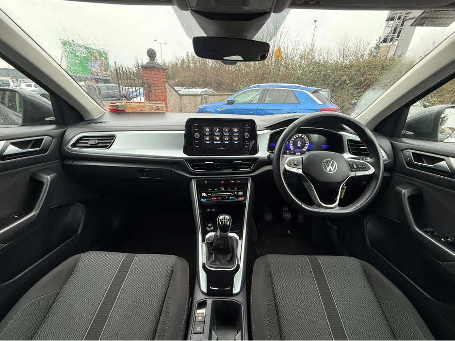 2023 Volkswagen T-Roc LIFE 1.0 TSI €22,950