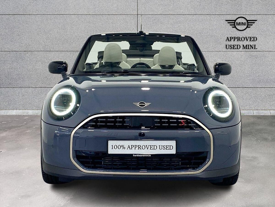 2025 MINI Convertible Cooper S €49,950