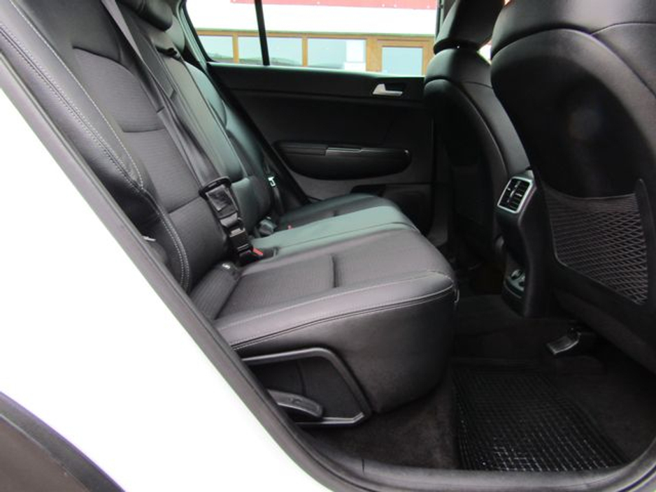 2017 Kia Sportage EX 5DR. LOW KLMS. €15,950