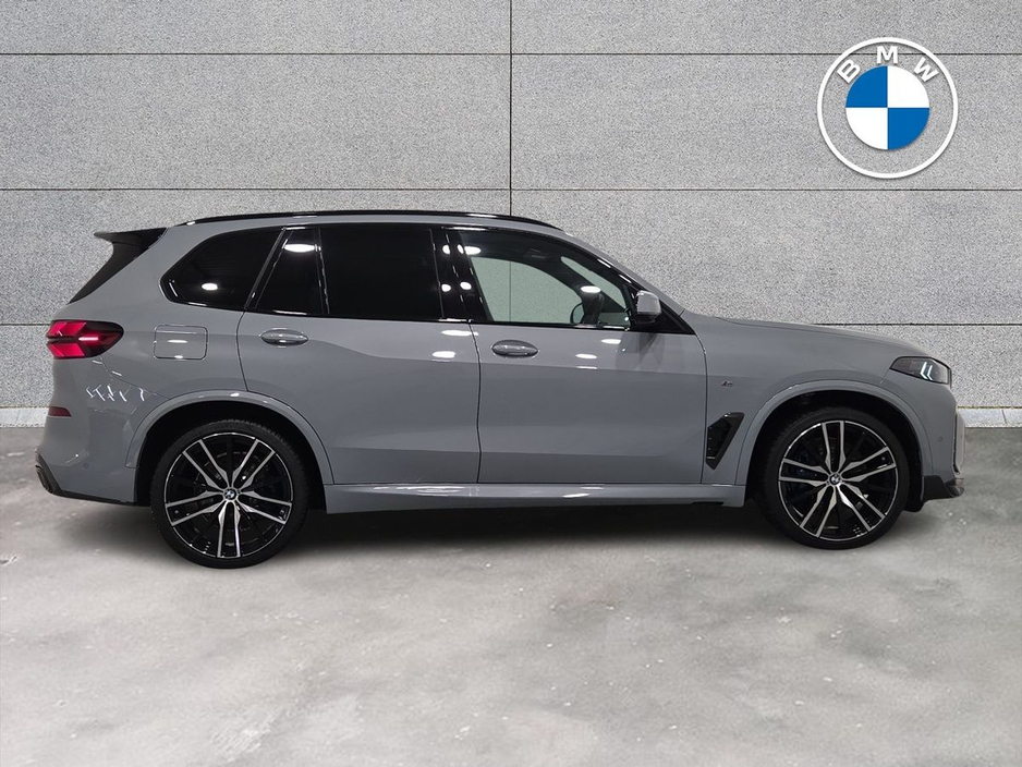 2026 BMW X5 xDrive50e M Sport €121,950