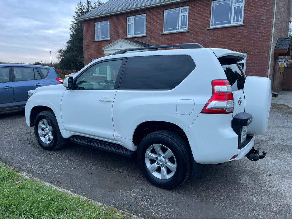 2016 Toyota Landcruiser SWB GX COMMERCIAL 2DR €32,950