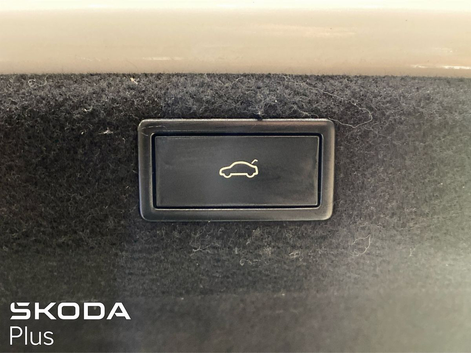 2021 Skoda Superb Sportline 1.5TSI 150bhp €29,950