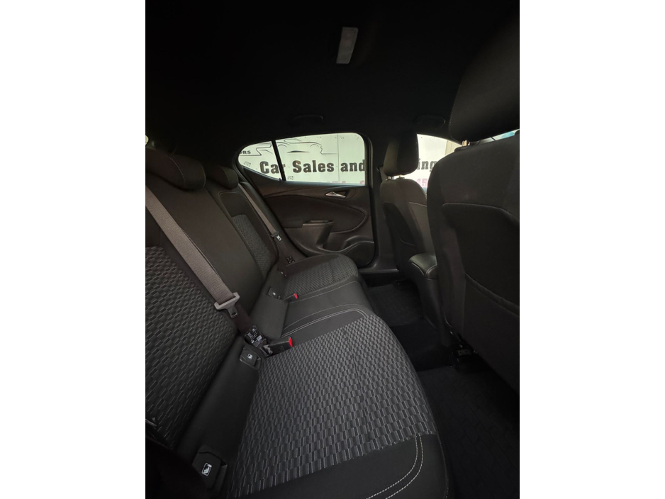 2017 Vauxhall Astra 1.4 TURBO SRI 147BHP 5DR €9,800