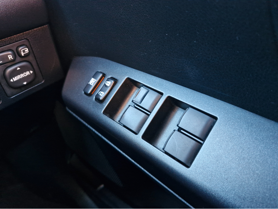 2018 Toyota Rav4 ICON 2.5 VVT-I PETROL HYBRID AUTOMATIC NCT 11/27 FINANCE AVAILABLE @ €90 PER WEEK TOUCH SCREEN MEDIA/ REVERSE CAMERA/  BLUETOOTH/ HISTORY CHECKED €19,900