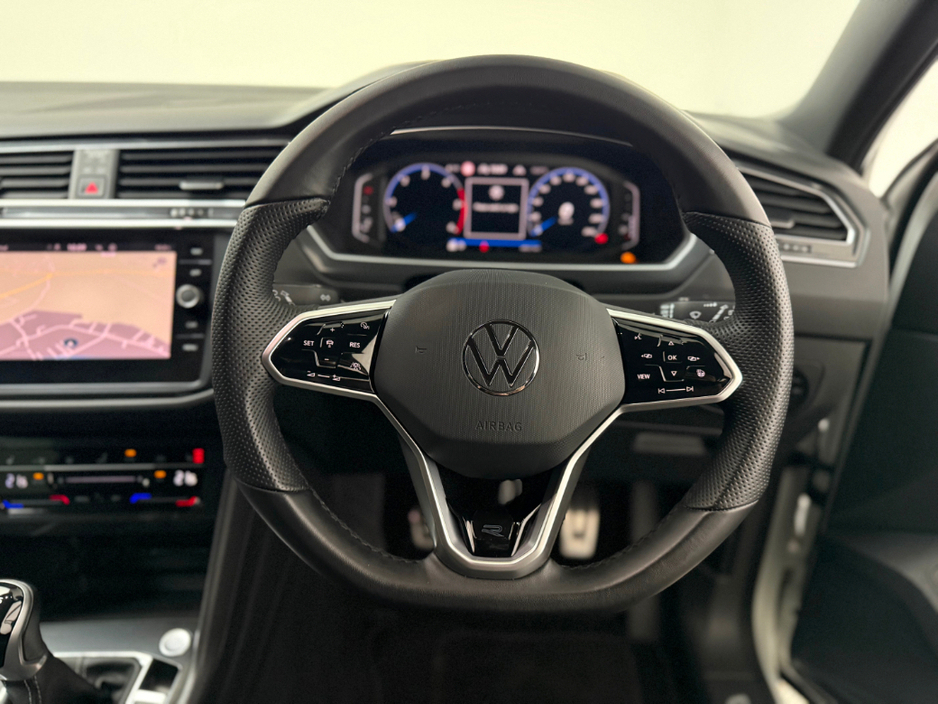2022 Volkswagen Tiguan R-LINE 2.0 TDI 150HP €39,990