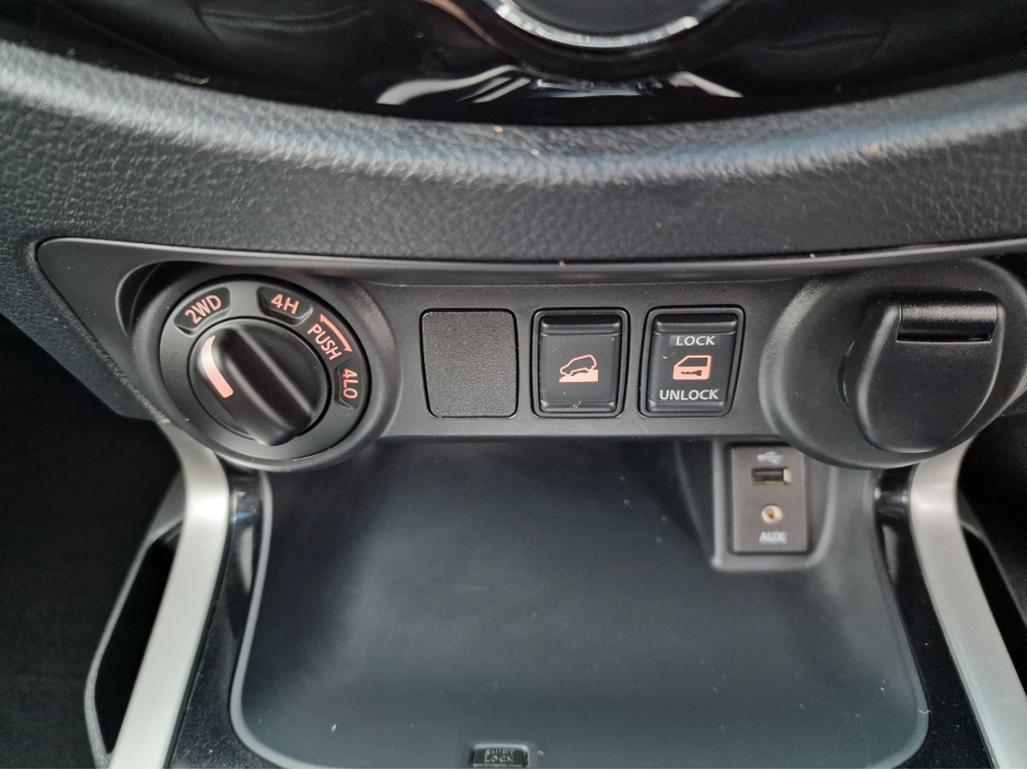 2017 Nissan Navara TEKNA-AUTO-78k MLS FROM NEW €19,950