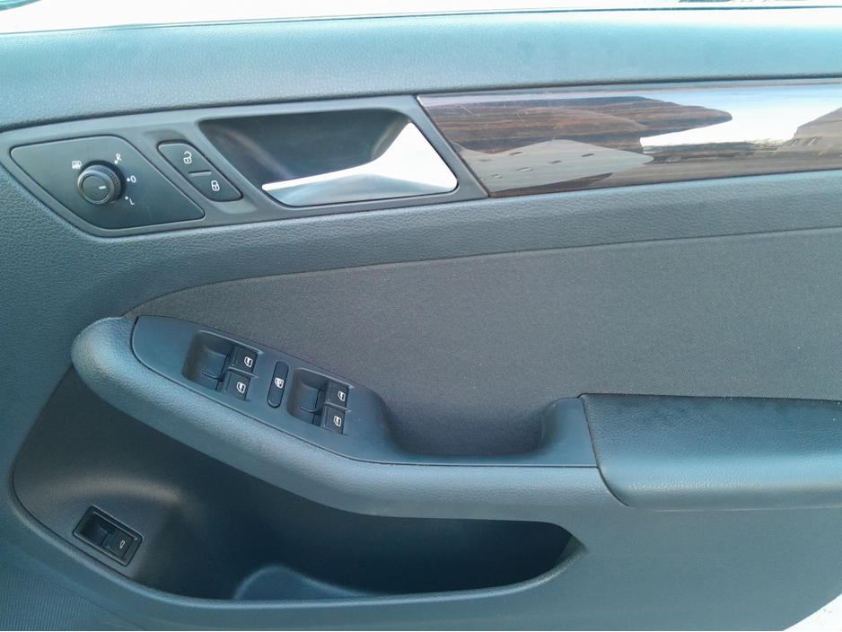 2016 Volkswagen Jetta CL 2.0 TDI MANUAL 5SPEED 110BHP 4DR €8,950