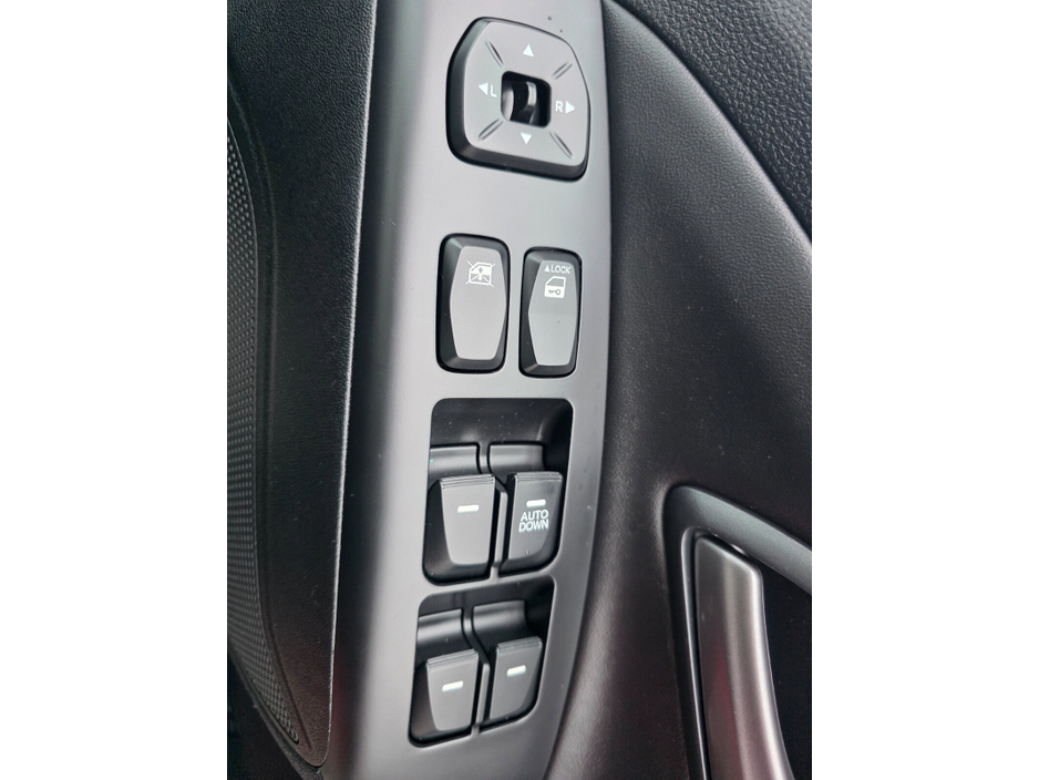 2015 Hyundai ix35 1.7 Diesel Comfort 2WD 115hp €8,450