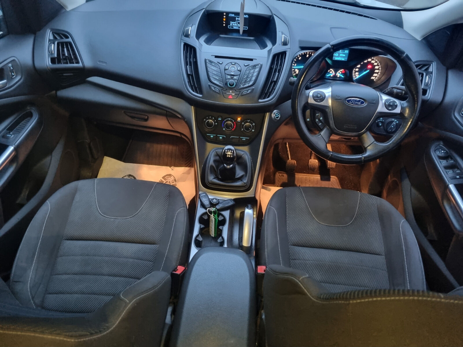 2013 Ford Kuga 2.0TDCI 140PS Zetec €5,799