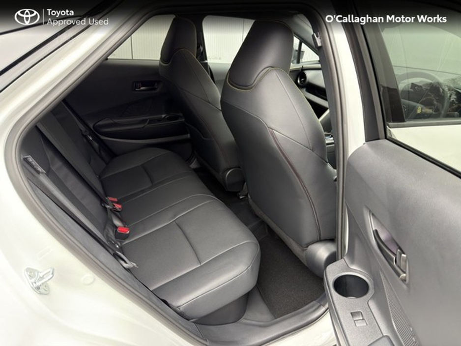 2025 Toyota C-HR C-HR PHEV PREMIERE EDITIO €46,950