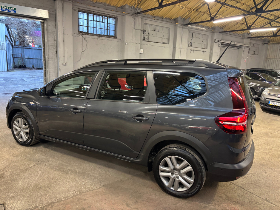 2023 Dacia Jogger COMFORT TCE 110 5DR 7 seater €16,999