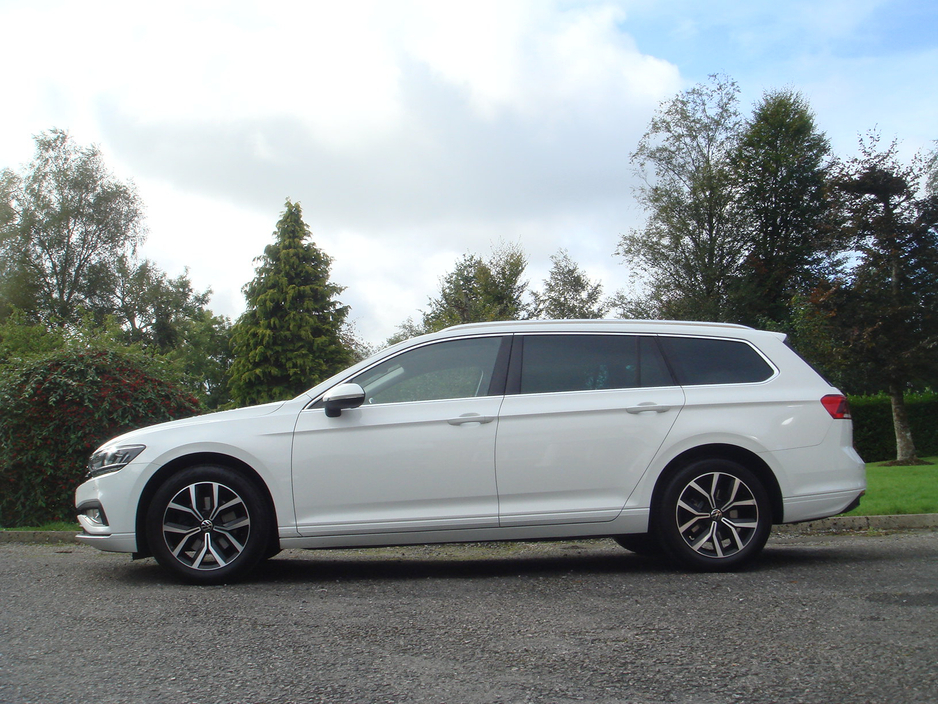 2022 Volkswagen Passat Estate SEL 2.0 TDI 150 BHP Evo SCR €200 Road Tax NCT 2/28 *** Your's from as little as €107 per week *** SALE *** SALE *** SALE *** €23,999