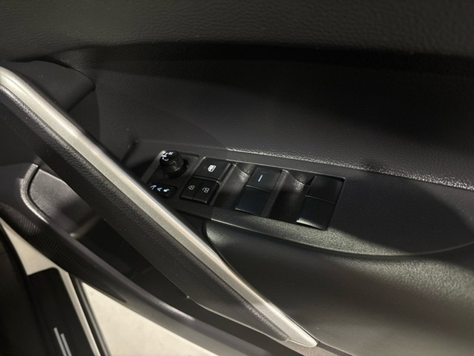 2025 Toyota Corolla Cross 1.8 SPORT HYBRID AUTO €40,450