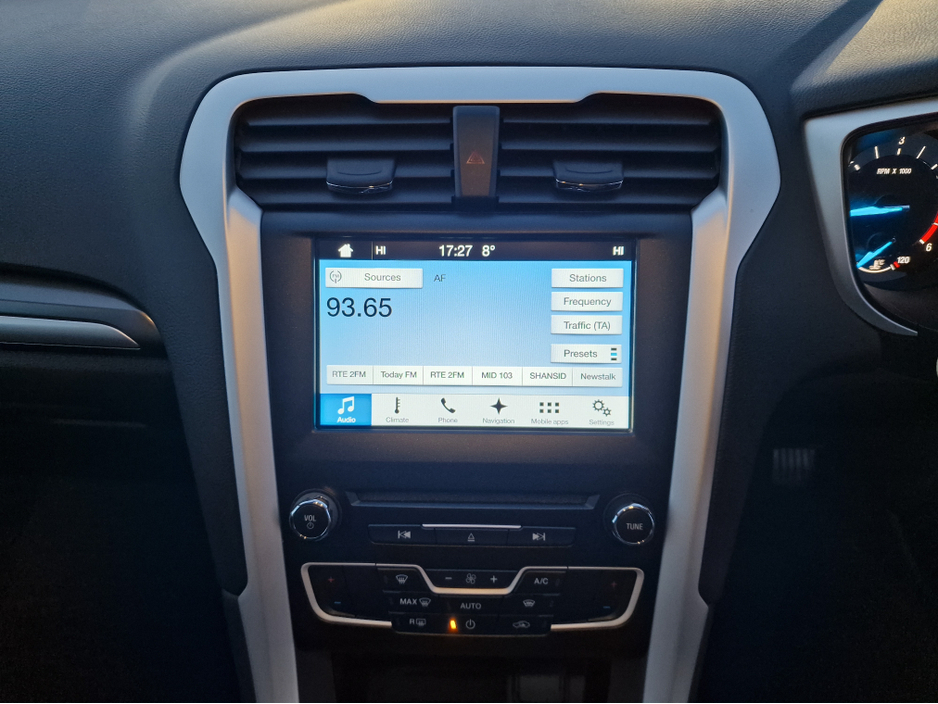 2017 Ford Mondeo 2.0 TDCI ZETEC-FULLY SERVICED €10,450