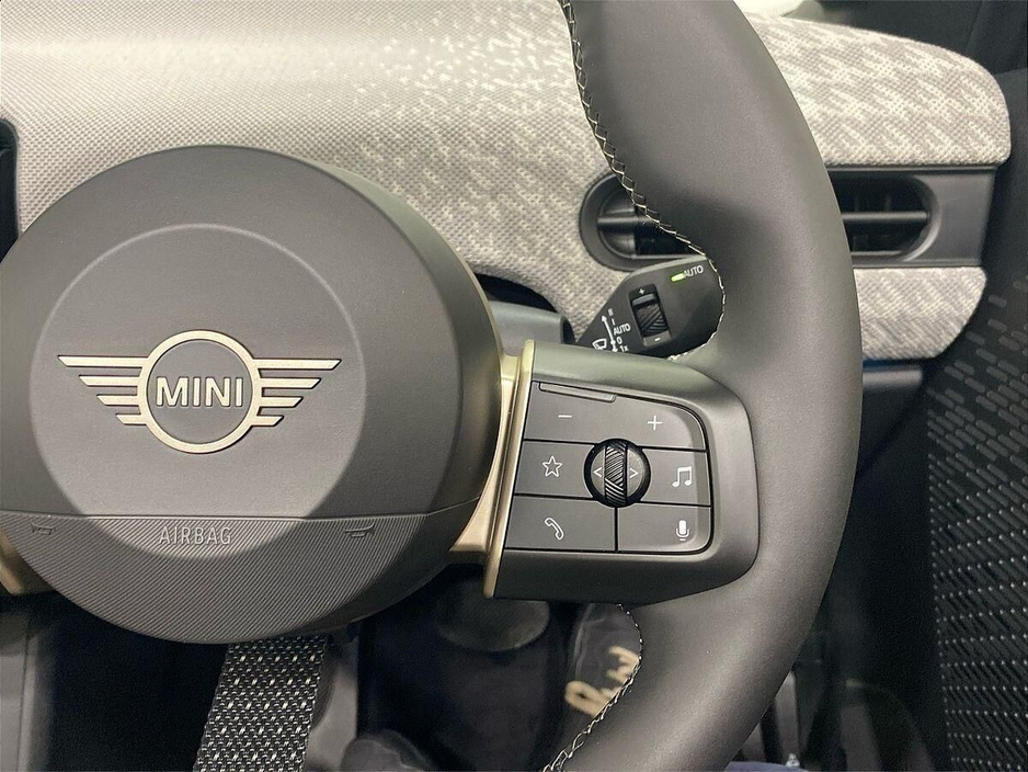 2025 MINI Convertible Cooper S €49,950