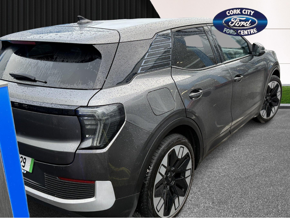 2025 Ford Explorer PREMIUM 77KWH EXTENDE €40,000