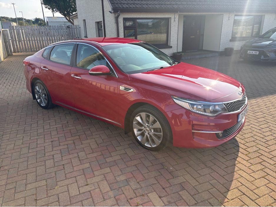 2017 Kia Optima PLATINUM 7 5DR 4DR €10,950