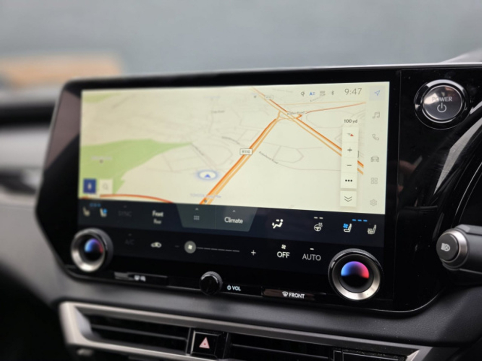 2024 Lexus RX 450h+ Premium Plus €74,895