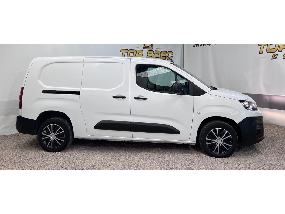 2021 Citroen Berlingo 1.6Hdi 3 Seater enterprise LWB NO VAT €10,600