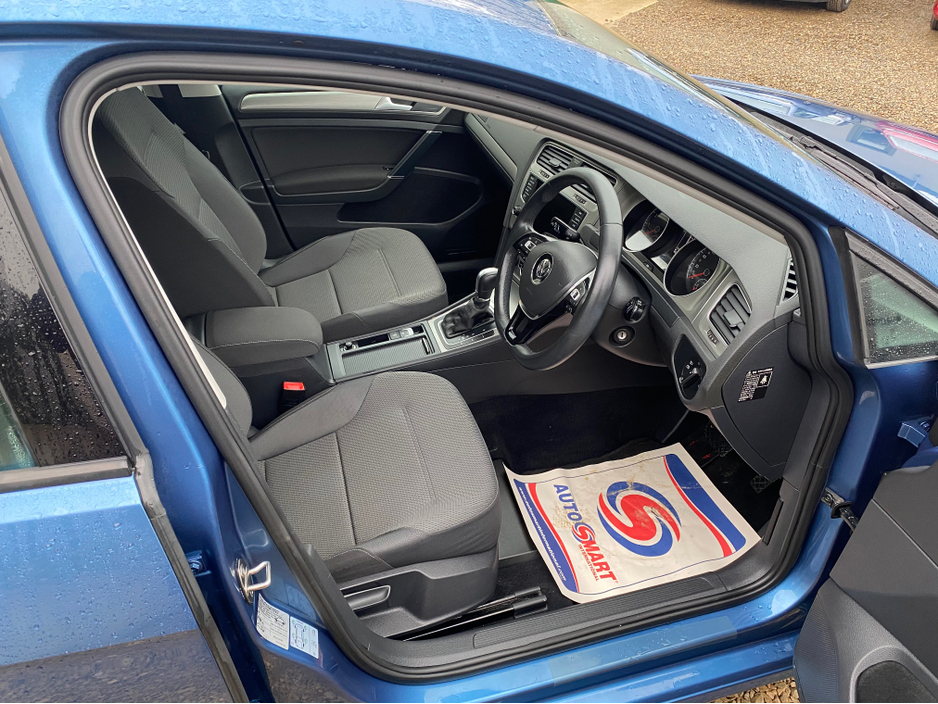 2015 Volkswagen Golf 1.2 TSI COMFORTLINE €13,500