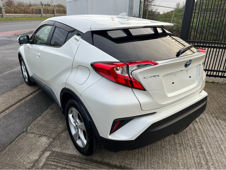 2017 Toyota C-HR 1.8 HYBRID AUTO LOW KM €16,950