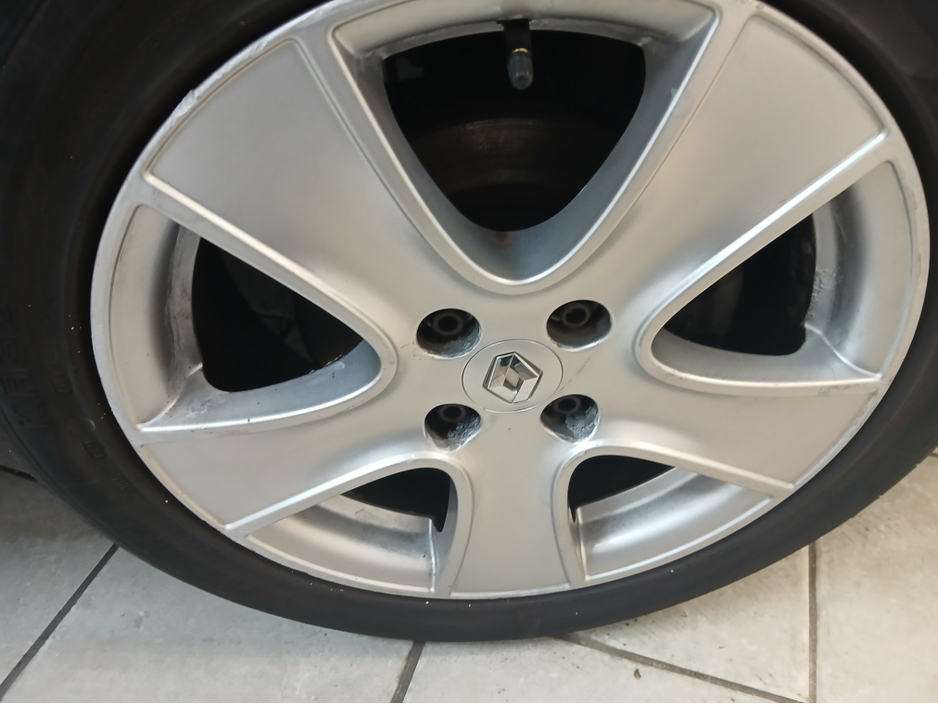 2014 Renault Clio 1.2 DYNAMIQUE NAV  75BHP  : ONLY 101500 KMS : NCT to 12/26  : tax to 09/26 €6,950