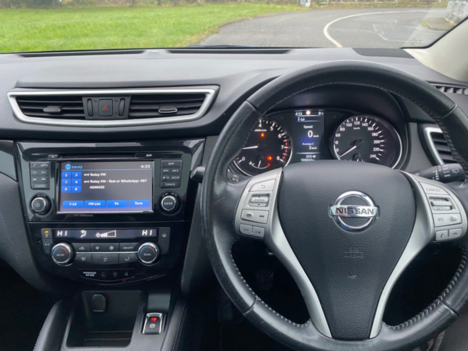 2017 Nissan Qashqai 1.2 SV PREMIUM '17 4DR €13,750