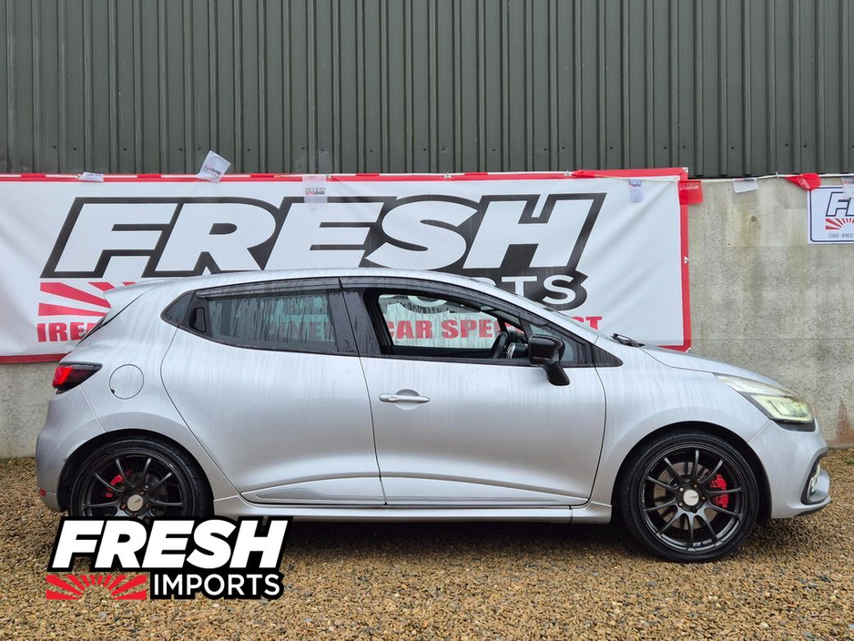 2017 Renault Clio TOP SPEC RS