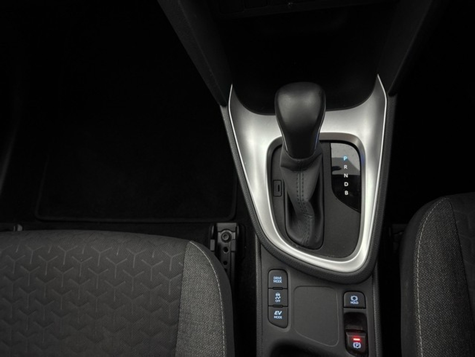 2023 Toyota Yaris Cross HYBRID LUNA SPORT €27,950